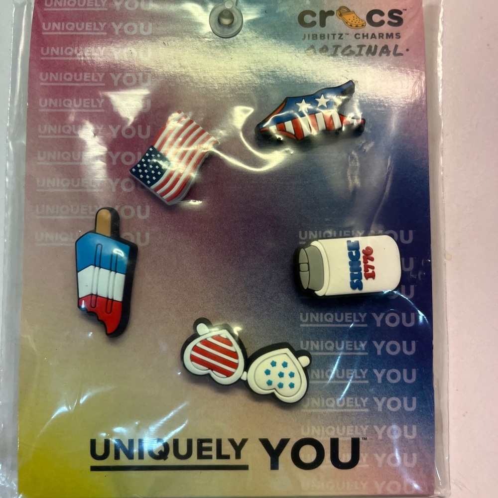 NWT Crocs Shoe Charms Jibbitz USA 5 Pc Flag, Rocket, Heart